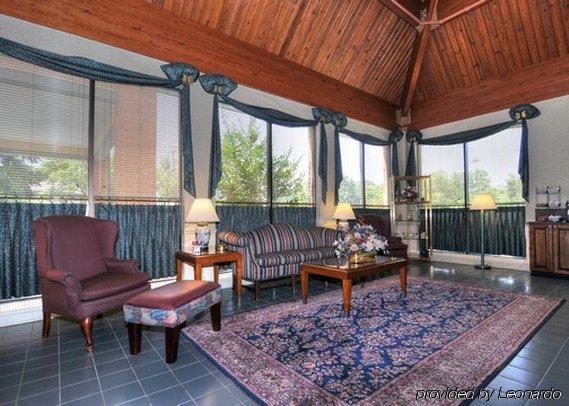 Comfort Inn Virginia Horse Center Lexington Dalaman gambar
